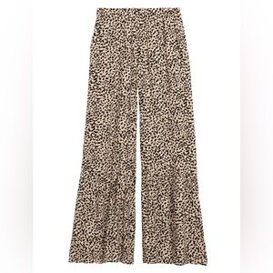 H&M Leopard Wide-Leg Flowy Pants - US 6
